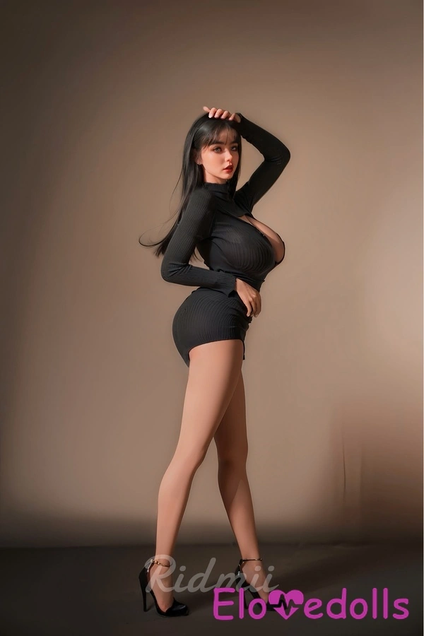 Petite Breasts Voluptuous Thin Lips Big Booty Sex Doll Gallery 7