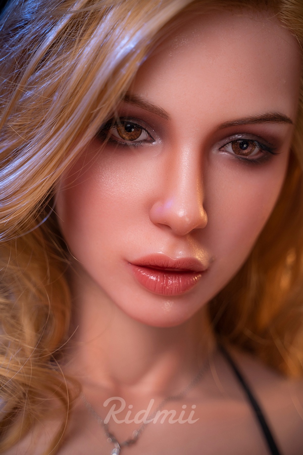 Gray Eyes Thin Lips Brunette Sex Doll Detail View 28