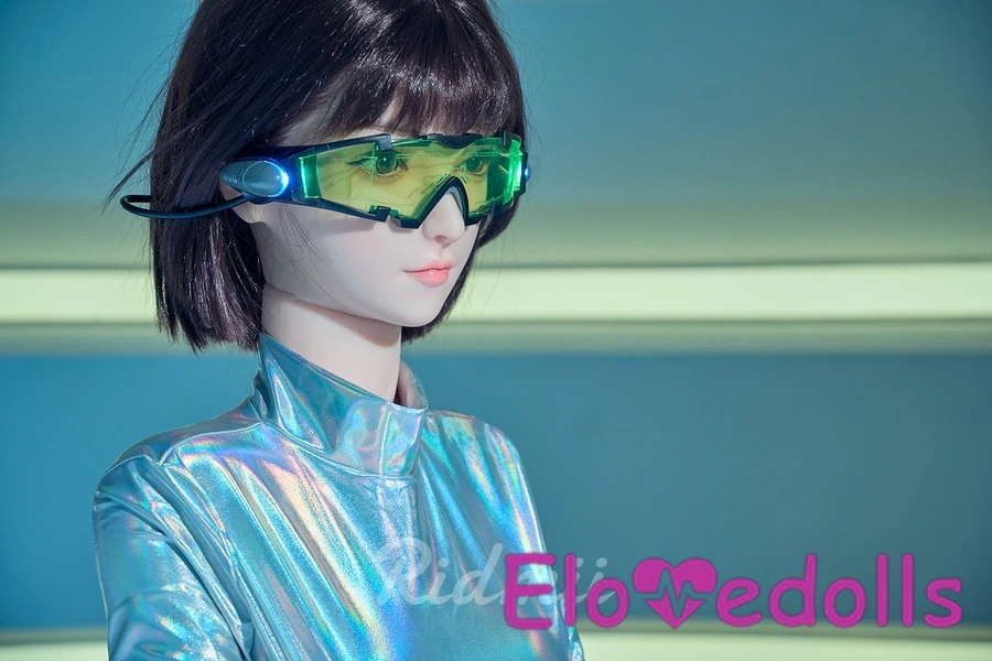 دمية جنسية واقعية سوداء برأس من السيليكون وجسم من مادة TPE بمقاس 163 سم وعيون زرقاء وثديين متوسطين تفاصيل العرض 6