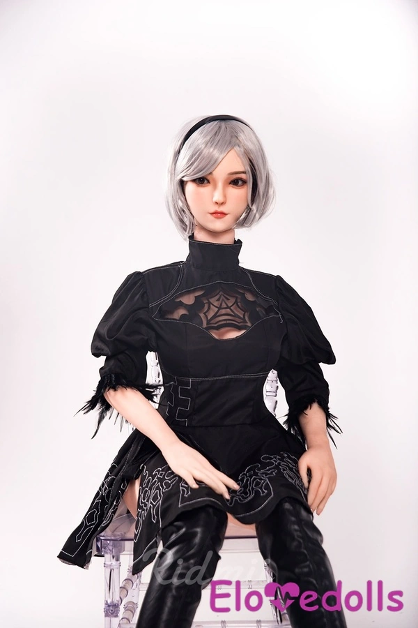 دمية جنسية واقعية برأس سيليكون وجسم من مادة TPE وعيون زرقاء سوداء وشفتين لامعتين، عرض التفاصيل 11