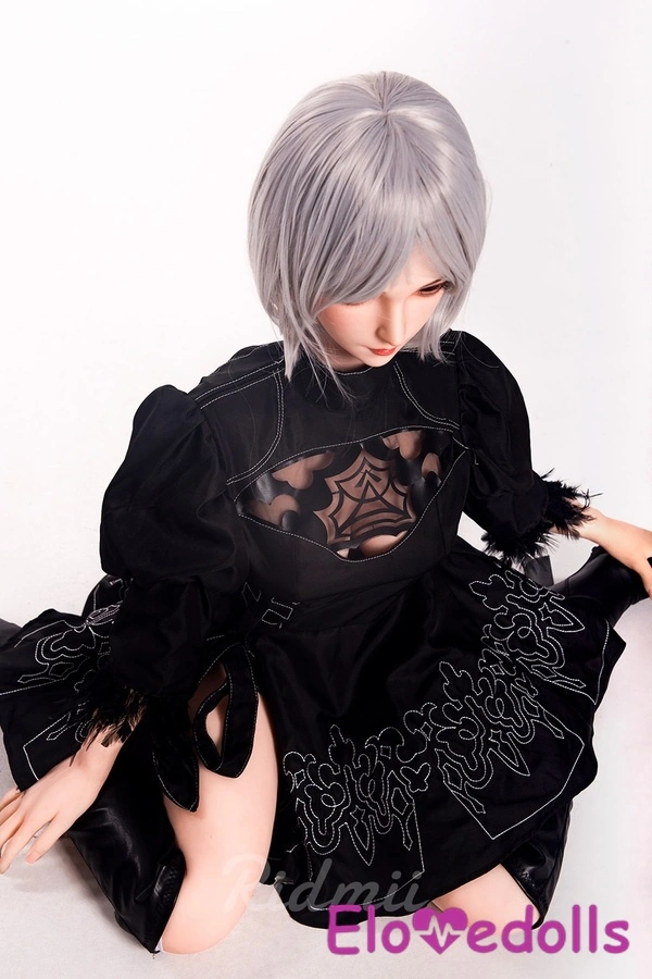 دمية جنسية واقعية برأس سيليكون وجسم من مادة TPE وعيون زرقاء سوداء وثديين متوسطين، عرض التفاصيل 19