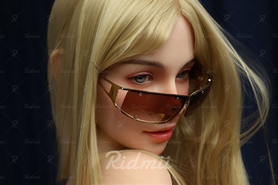 164cm D Cup Silicone Head & TPE Body Voluptuous Thin Lips Blonde European Sex Doll Gallery 5