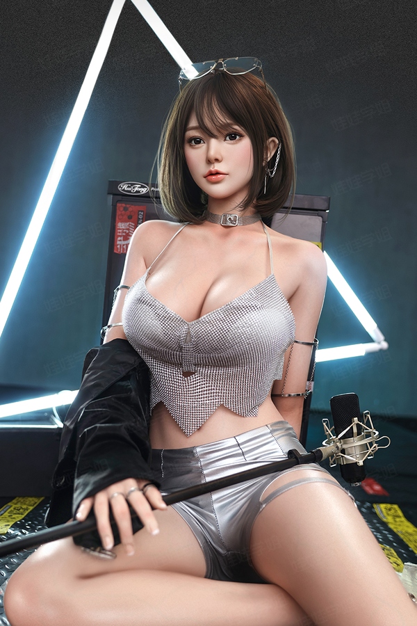 168cm E Cup Silicone Petite Breasts Gray Eyes Celebrity Sex Dolls Detail View 3