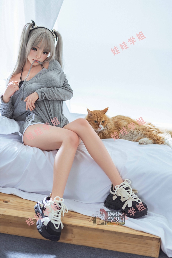 148cm D Cup Silicone Petite Small Breasts Gray Eyes Japanese Sex Doll Gallery 5