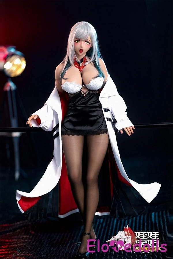 عروسک جنسی ژاپنی سیلیکونی سفید چشم خاکستری با کاپ E به ابعاد ۱۶۱ سانتی‌متر، نمای جزئیات ۴