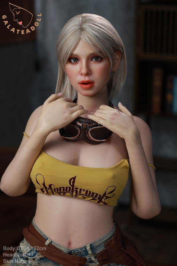 162cm E Cup Silicone Amber Eyes Hourglass Petite Breasts Realistic Sex Doll Detail View 3