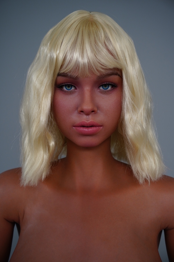 167cm D Cup Silicone Voluptuous Full Lips Blonde Realistic Sex Doll Detail View 15