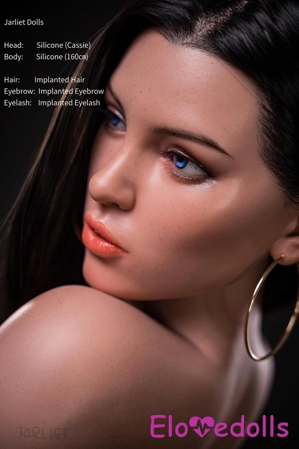 عروسک جنسی آسیایی با سر سیلیکونی و بدن TPE با سایز 160 سانتی‌متر، سینه‌های کوچک و ظریف، لب‌های نازک، نمای جزئیات 29