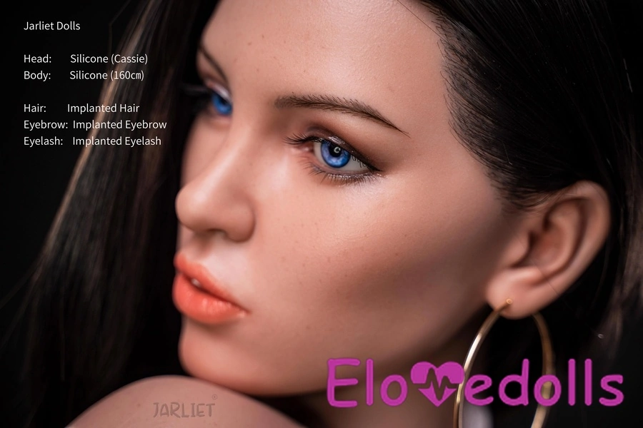 عروسک جنسی آسیایی مشکی ورزشی با سر سیلیکونی و بدن TPE مدل E Cup سایز ۱۶۰ سانتی‌متر، چشم‌های کهربایی، نمای جزئیات ۱۲