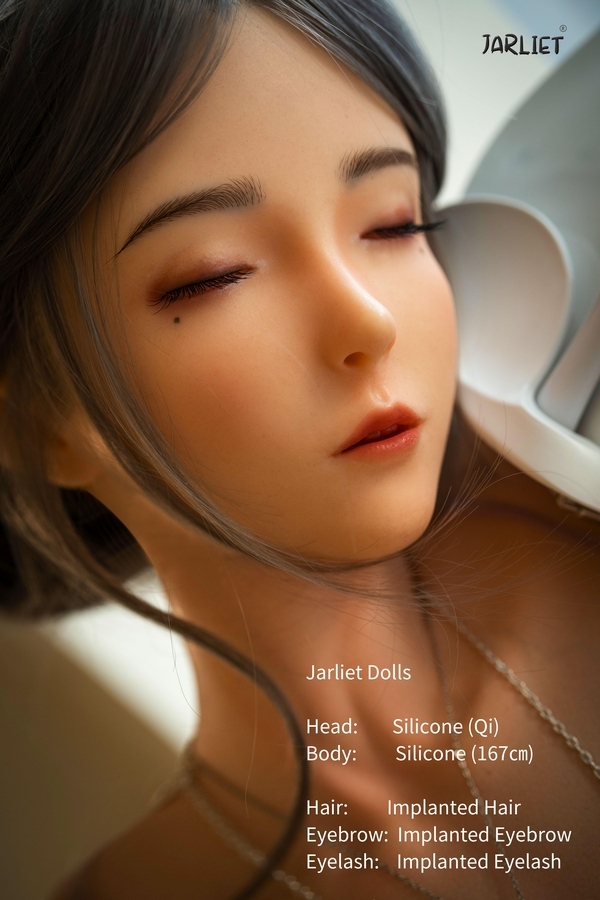 167cm B Cup Silicone Brunette Petite Breasts Hourglass Celebrity Sex Dolls Detail View 4
