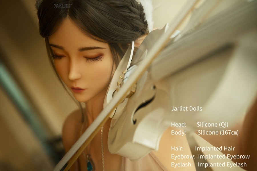 167cm B Cup Silicone Petite Breasts Amber Eyes Brunette Celebrity Sex Dolls Detail View 5