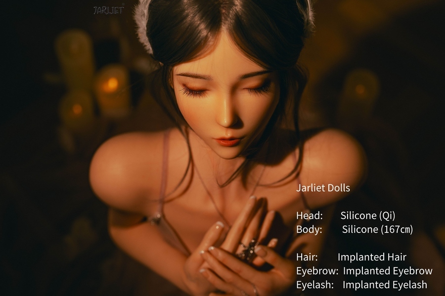 167cm B Cup Silicone Brunette Thin Lips Amber Eyes Celebrity Sex Dolls Detail View 8