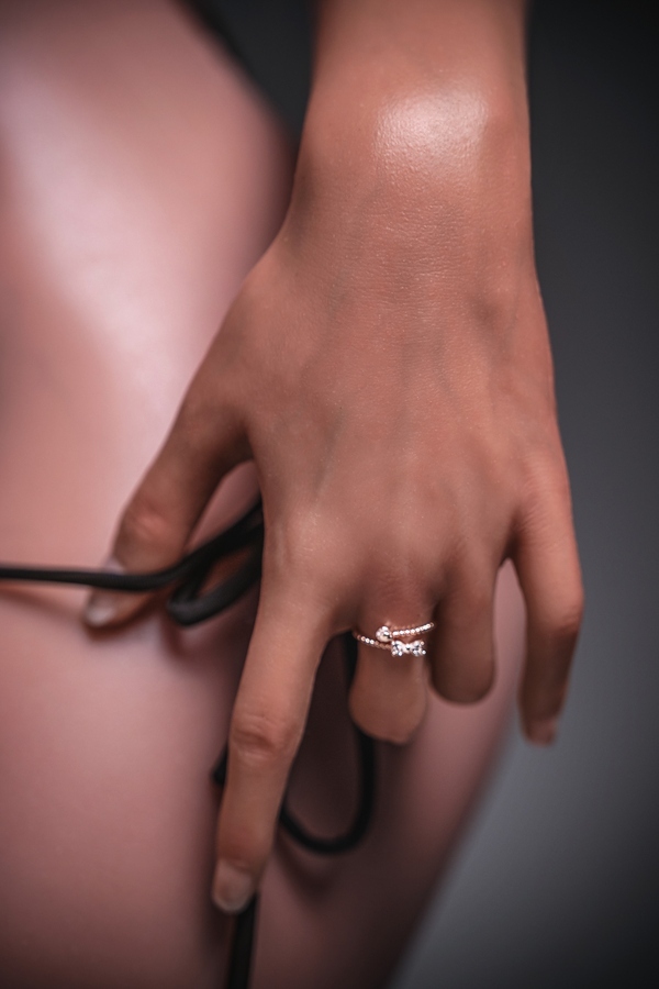 163cm F Cup Silicone Gray Eyes Petite Breasts Brunette Fantasy Sex Doll Detail View 4