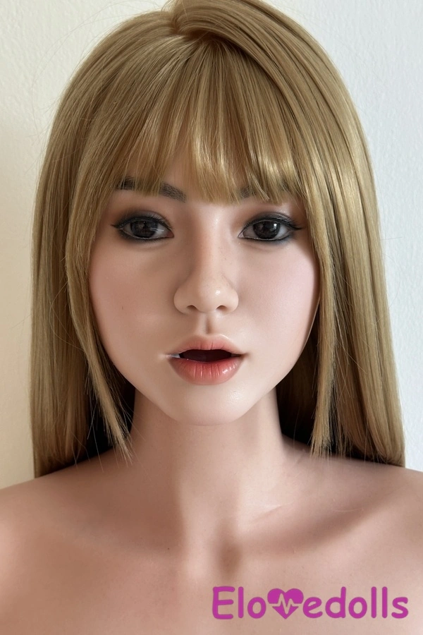 Boneka Seks Realistis Bermata Amber Berambut Pirang Silikon 158cm G Cup Detail Tampilan 14