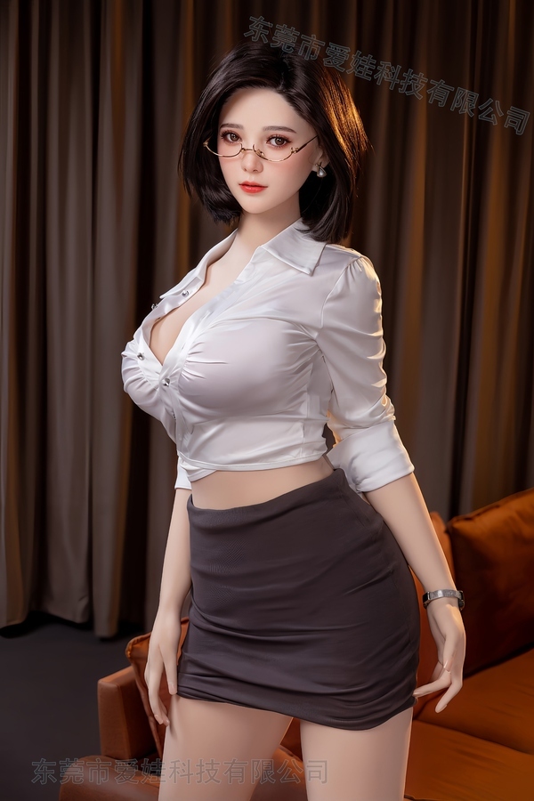 160cm E Cup TPE Petite Breasts Gray Eyes Thin Lips Fantasy Sex Doll Detail View 7