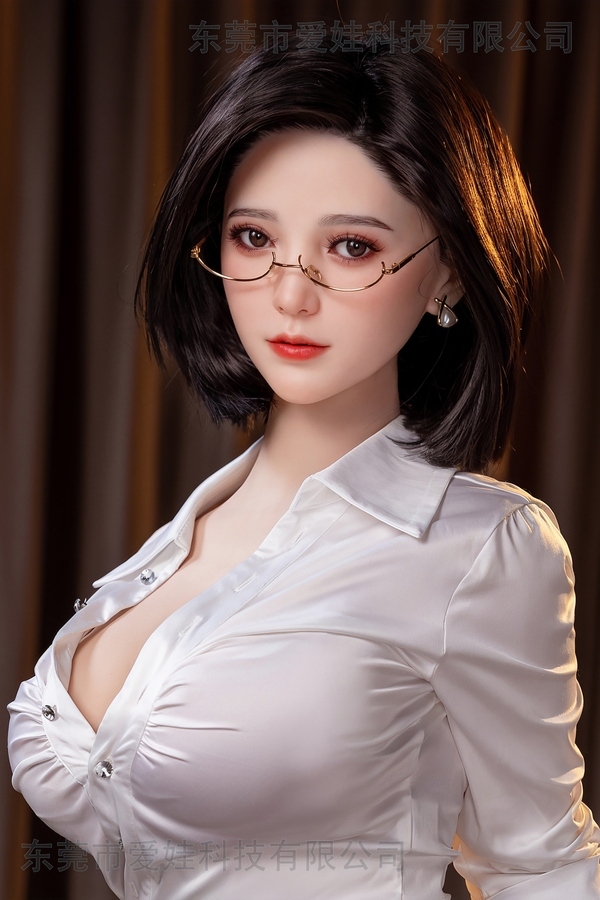 160cm E Cup TPE Thin Lips Voluptuous Gray Eyes Fantasy Sex Doll Detail View 8