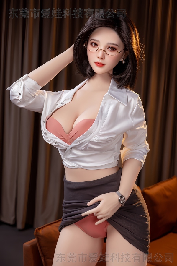 160cm E Cup TPE Petite Breasts Black Gray Eyes Fantasy Sex Doll Detail View 9