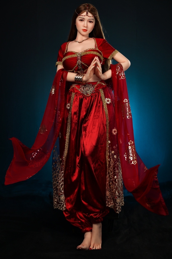 140cm C Cup TPE Voluptuous Red Amber Eyes Fantasy Sex Doll Gallery 2