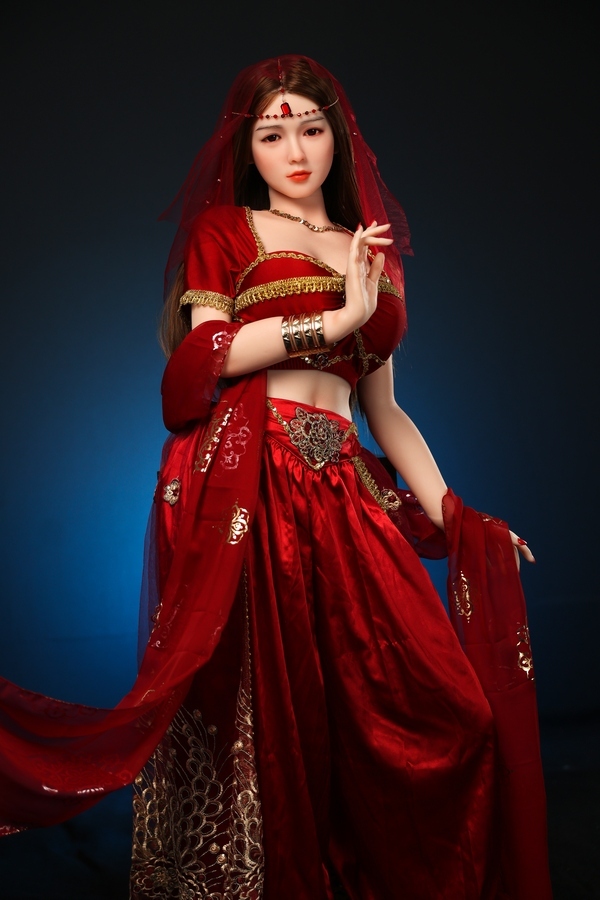 140cm C Cup TPE Full Lips Amber Eyes Voluptuous Fantasy Sex Doll Gallery 5