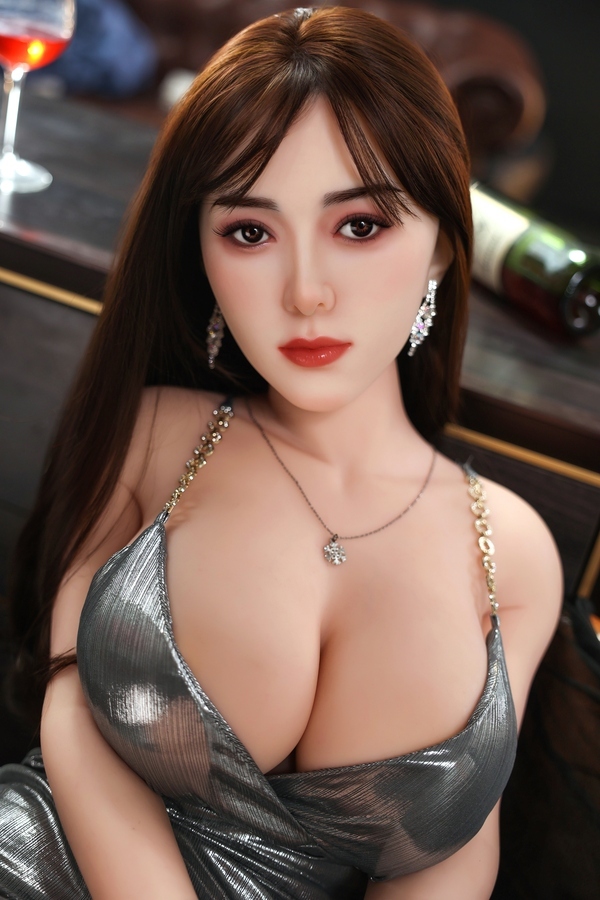 163cm D Cup Silicone Head & TPE Body Thin Lips Red Voluptuous Realistic Sex Doll Detail View 2