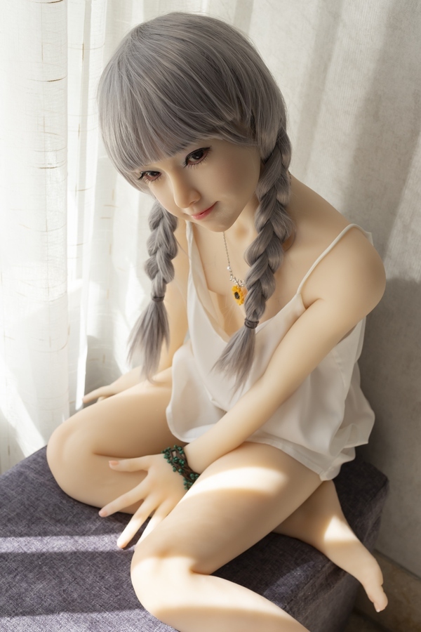143cm A Cup Silicone Head & TPE Body Thin Lips Petite Breasts Gray Eyes Teen Sex Doll Detail View 36