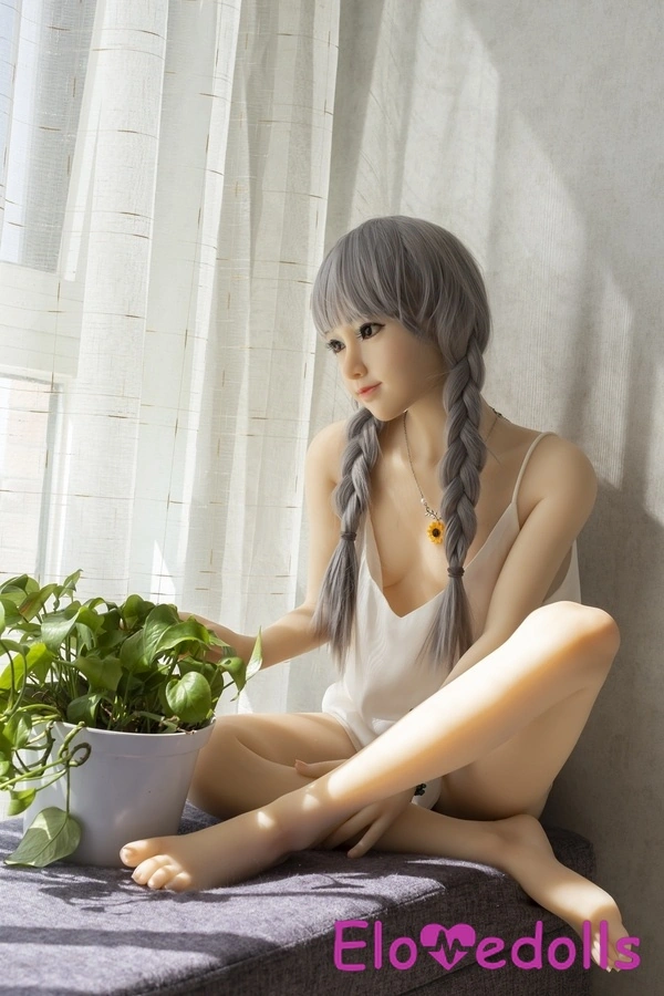 Κεφάλι σιλικόνης 143cm A Cup & σώμα TPE με μικρά ξανθά στήθη, κούκλα σεξ για εφήβους, λεπτομέρειες, προβολή 43