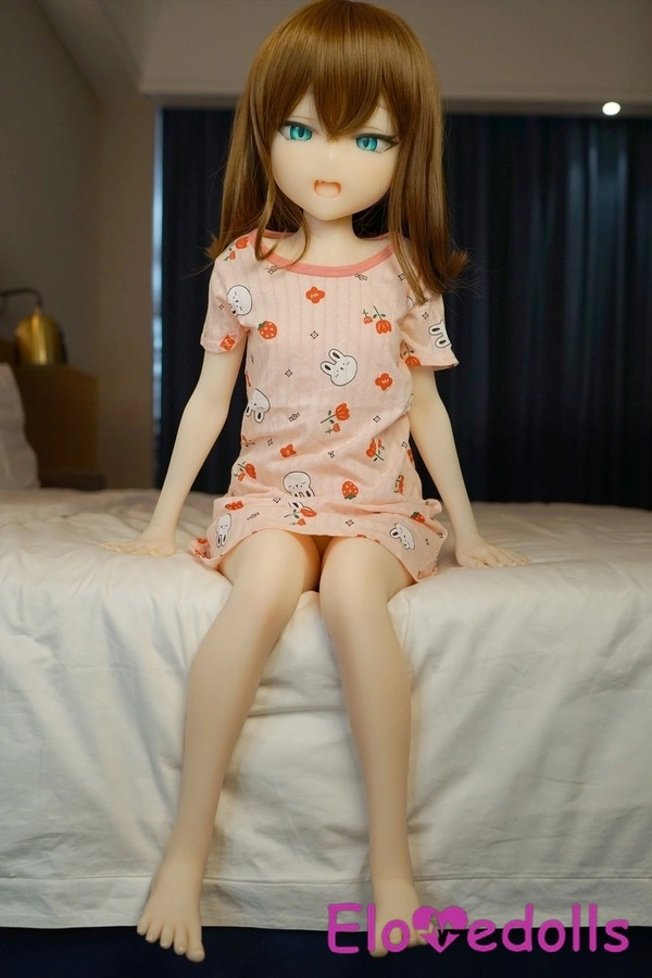 Boneka Seks Mini 110cm A Cup TPE Mata Amber Bibir Tipis Mungil