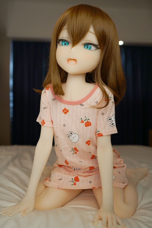 110cm A Cup TPE Petite Amber Eyes Thin Lips Mini Sex Doll Gallery 3