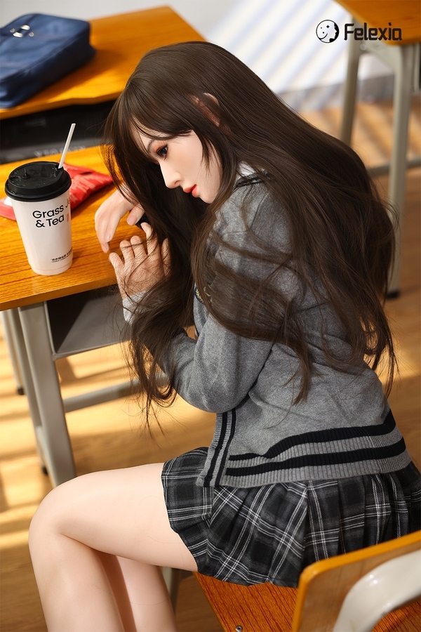 150cm C Cup Silicone Gray Eyes Brunette Thin Lips Best Sex Dolls Detail View 1