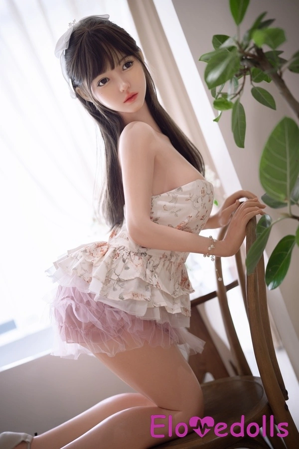 Galerie 11 de poupées adultes MZR en silicone, bonnet C, 158 cm