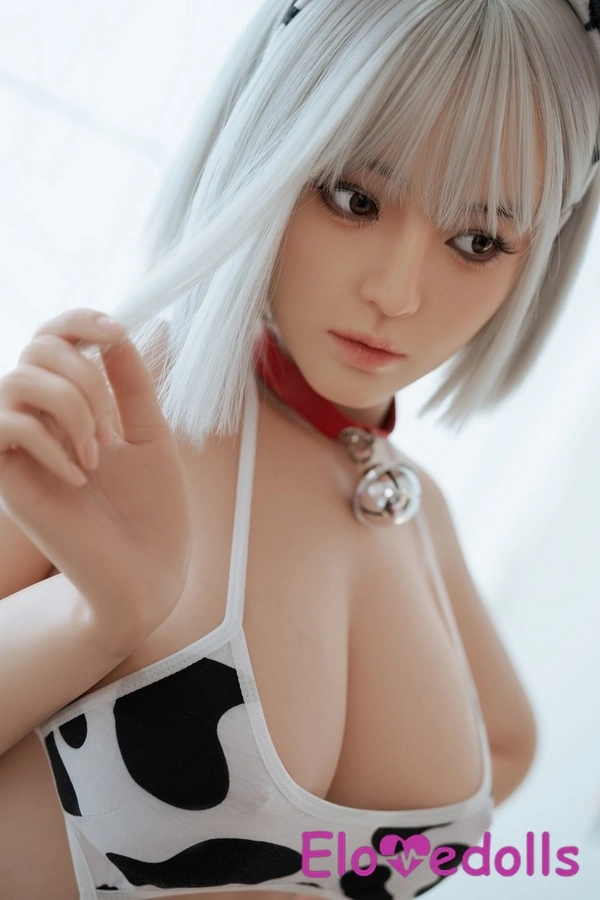 Galeria 2 de bonecas adultas de silicone MZR com 169 cm e tamanho F