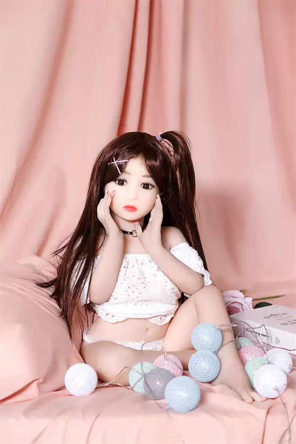 pornografia pequenina de boneca sexual real