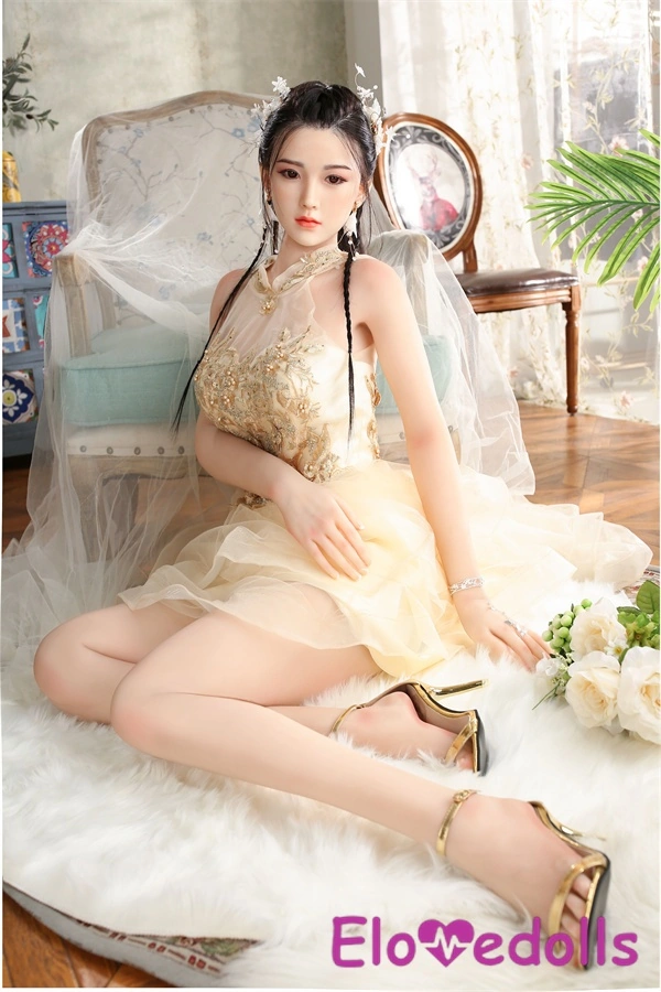 ตุ๊กตาเพศสัมพันธ์จริงเต็มตัว