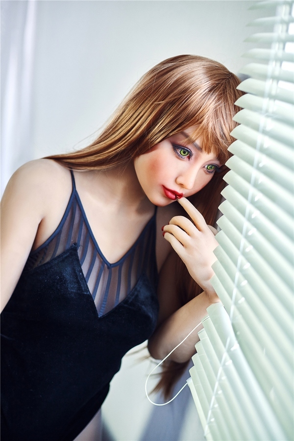 163cm C Cup TPE Petite Breasts Blonde Gray Eyes Lifelike Sex Doll Gallery 5