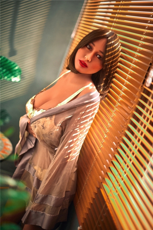 163cm C Cup TPE Voluptuous Petite Breasts Brunette Lifelike Sex Doll Gallery 6
