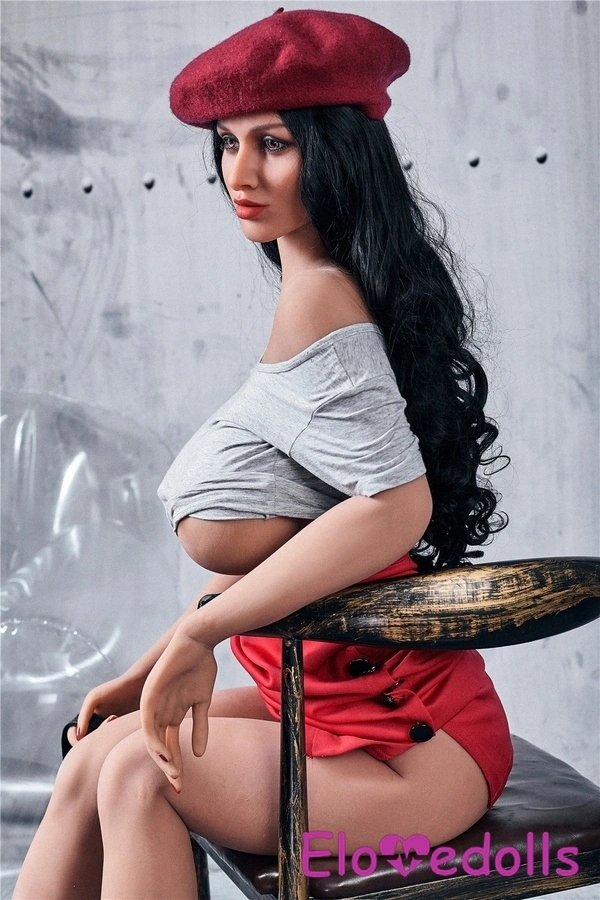 دمية جنسية أمريكية سوداء كبيرة الحجم بمقاس C وصدر كبير جدًا وعيون رمادية، معرض 4