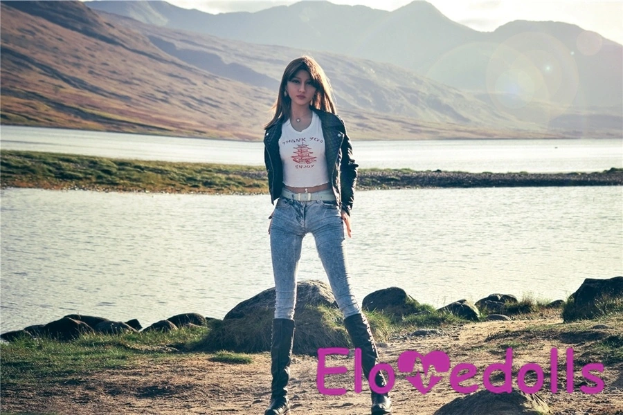 165 सेमी बी कप टीपीई श्यामला सुडौल एम्बर आंखों वाली सेक्स गुड़िया विवरण देखें 15