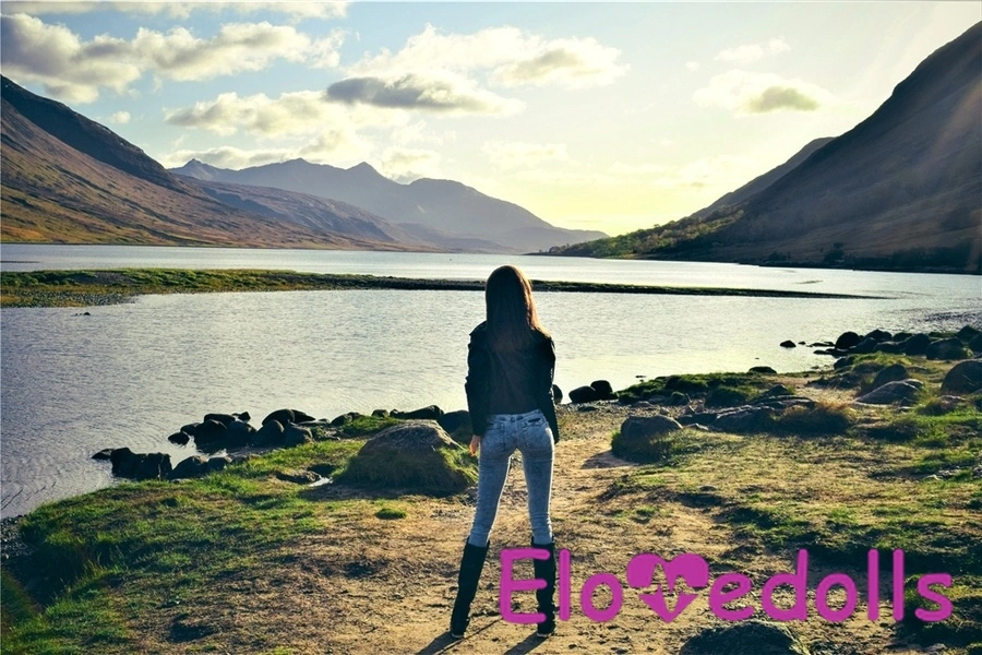 165 सेमी बी कप टीपीई एम्बर आंखें पूर्ण होंठ सुडौल सेक्स गुड़िया विस्तार से देखें 19