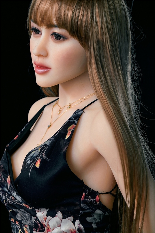 165cm B Cup TPE Thin Lips Gray Eyes Brunette Lifelike Sex Doll Gallery 5