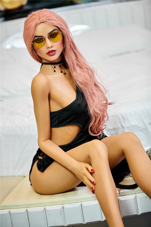 165cm B Cup TPE Petite Amber Eyes Full Lips Sex Doll Detail View 17