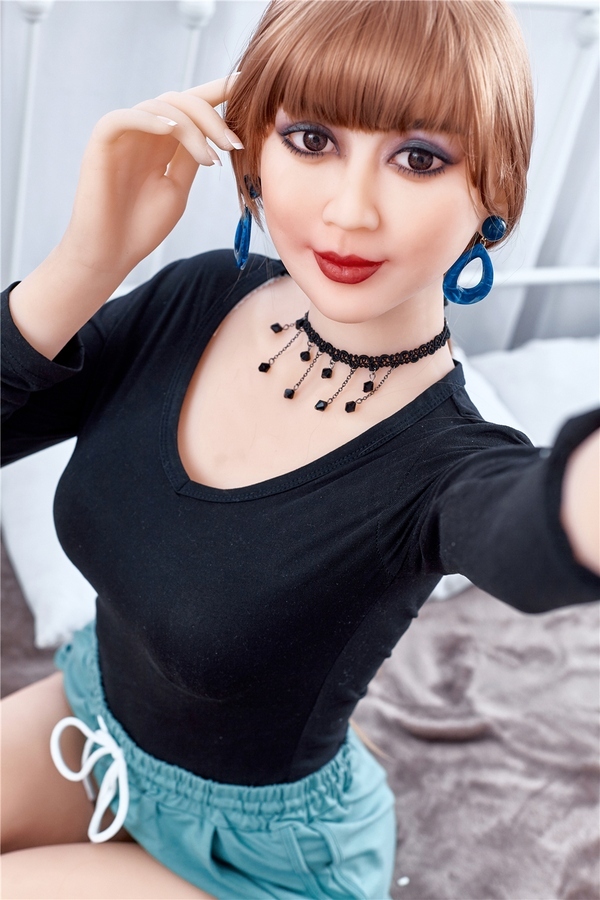 165cm B Cup TPE Petite Breasts Gray Eyes Asian Sex Doll Gallery 4