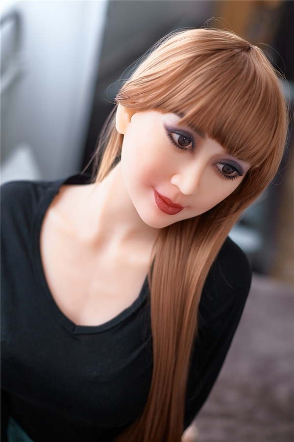 165cm B Cup TPE Thin Lips Petite Red Asian Sex Doll Detail View 2