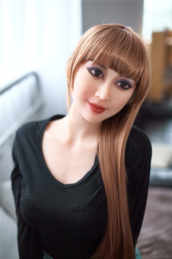 165cm B Cup TPE Gray Eyes Petite Breasts Asian Sex Doll Detail View 3