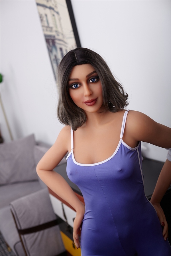 168cm D Cup TPE Voluptuous Thin Lips Brunette Lifelike Sex Doll Gallery 4