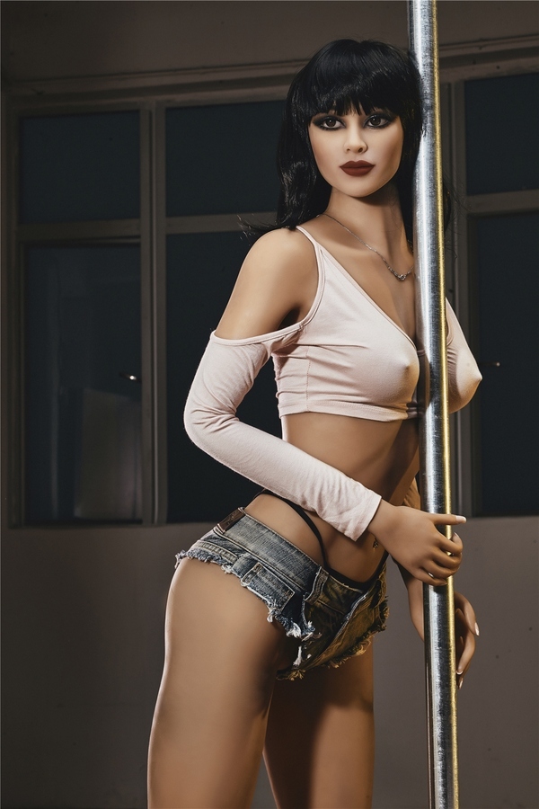 168cm D Cup TPE Black Athletic Thin Lips Realistic Sex Doll Gallery 5