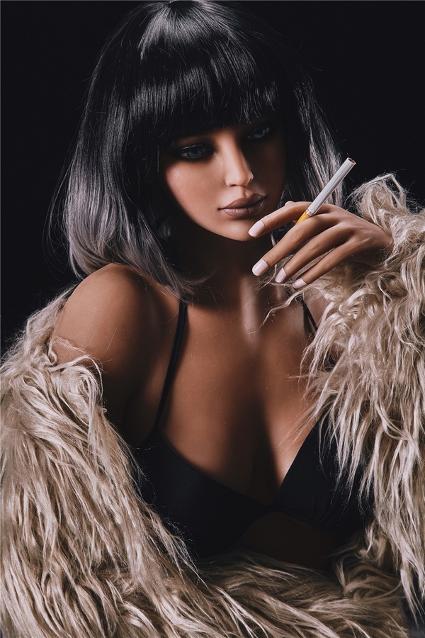 168cm D Cup TPE Black Full Lips Amber Eyes Lifelike Sex Doll Detail View 1