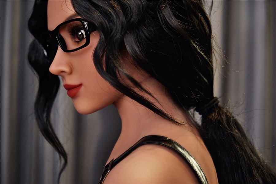 168cm D Cup TPE Petite Breasts Black Gray Eyes American Sex Doll Detail View 32
