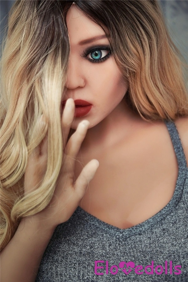 Boneka Seks Realistis Payudara Besar TPE Amber Eyes 168cm D Cup Detail View 23