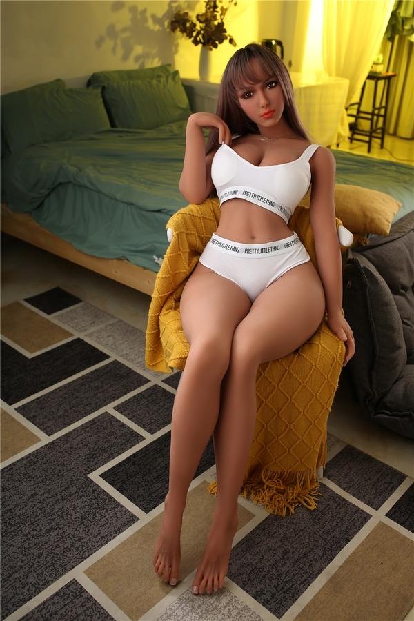 164cm F Cup TPE Thin Lips Voluptuous Brunette Sex Doll Detail View 1