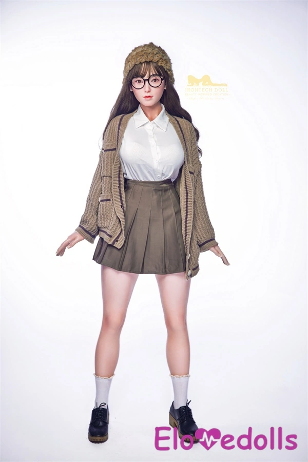 בובות מין זעירות